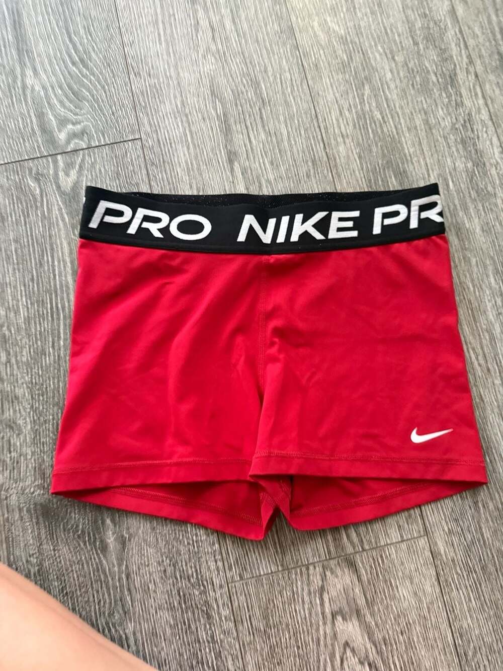 Nike Pro Women's Dri-FIT Compression Training Shorts, Red
